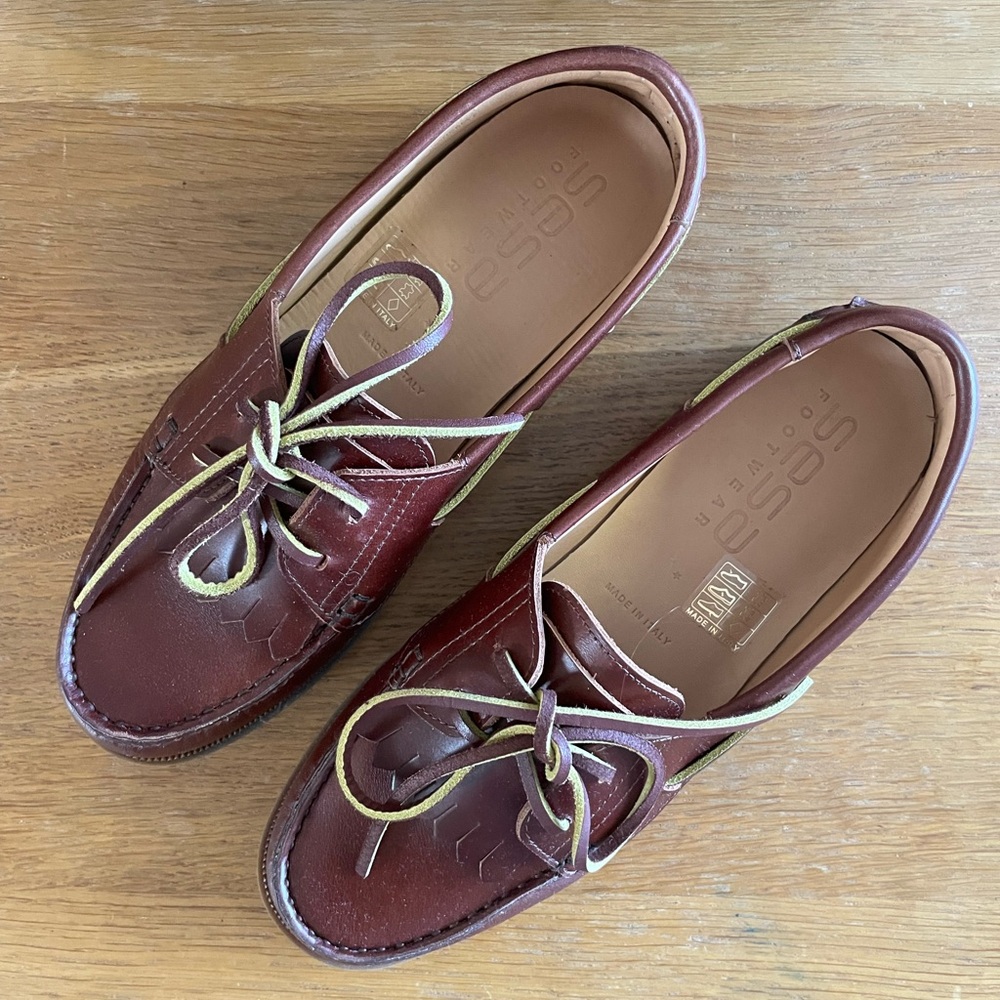 Sesa New in Box Tampa in Walnut 38
